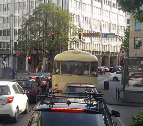 Henschel HS160OSL im Stau vor der Kasinostraße