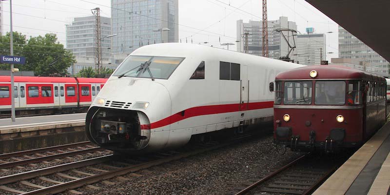 Mit dem Schienenbus zum Gummibus